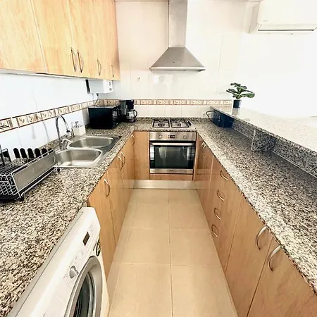 Marina Village Apartment *